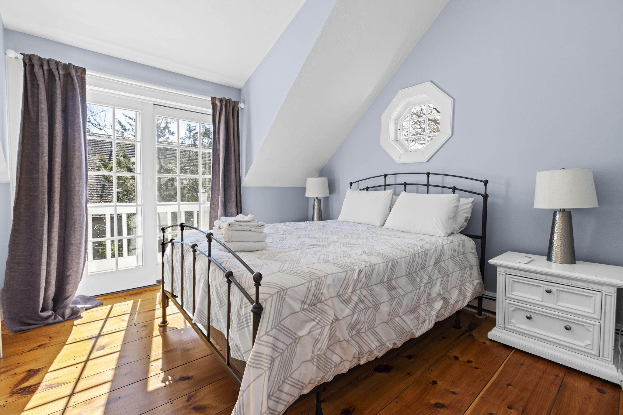 4 Hyannis Point Road Mashpee MA 02649