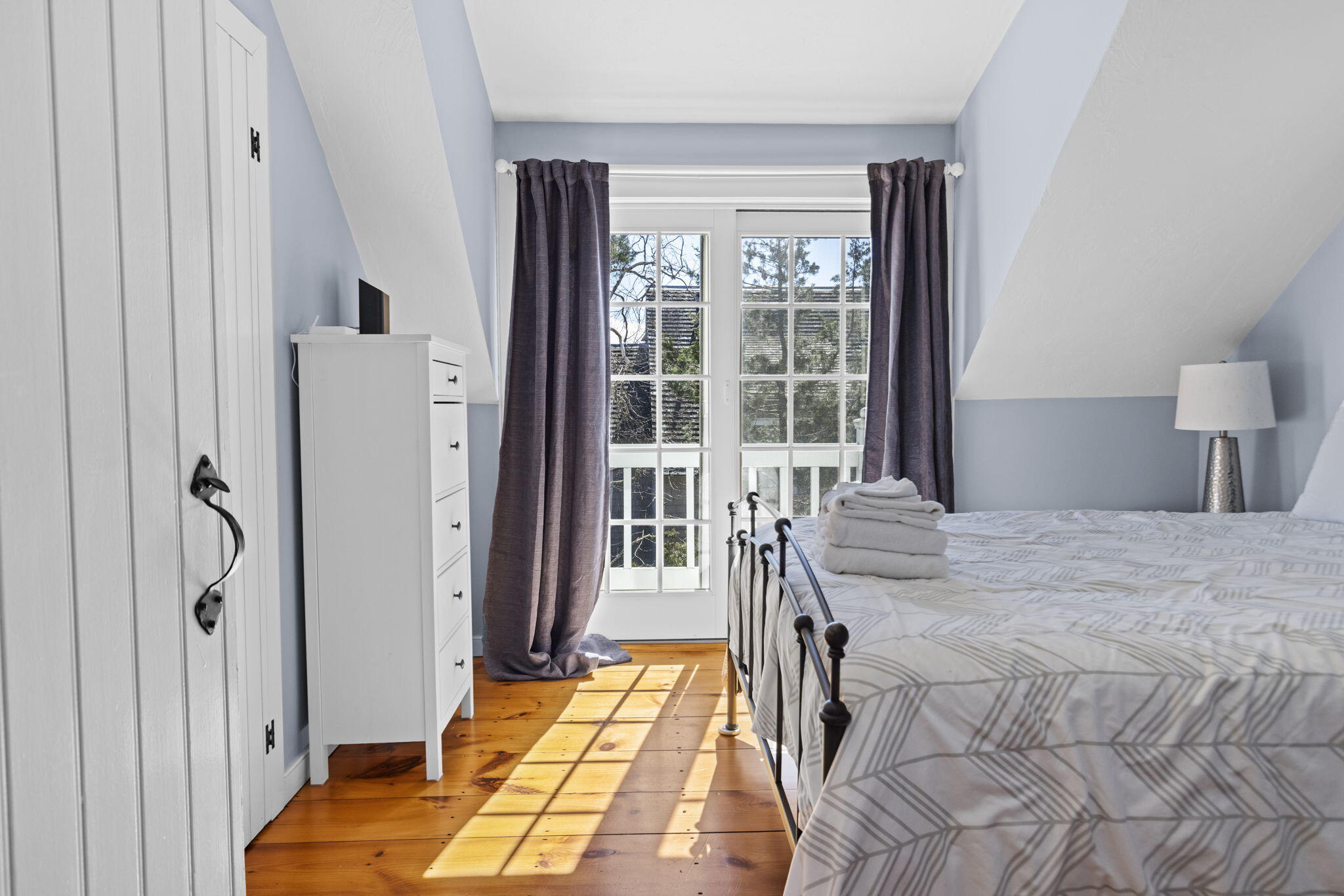 4 Hyannis Point Road Mashpee MA 02649