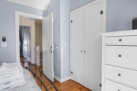 4 Hyannis Point Road Mashpee MA 02649