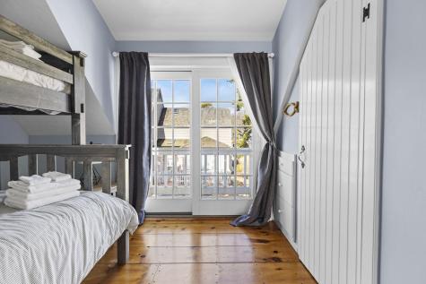 4 Hyannis Point Road Mashpee MA 02649