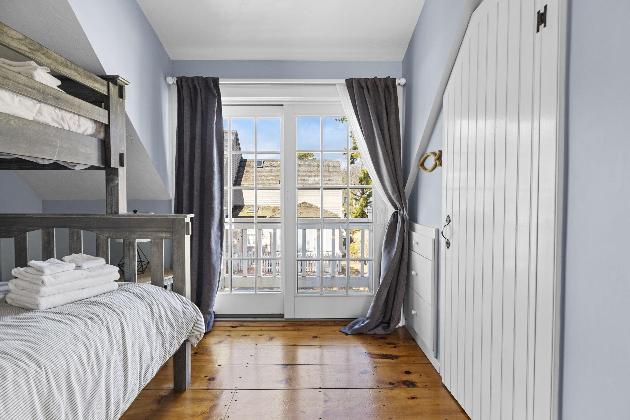 4 Hyannis Point Road Mashpee MA 02649