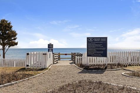4 Hyannis Point Road Mashpee MA 02649