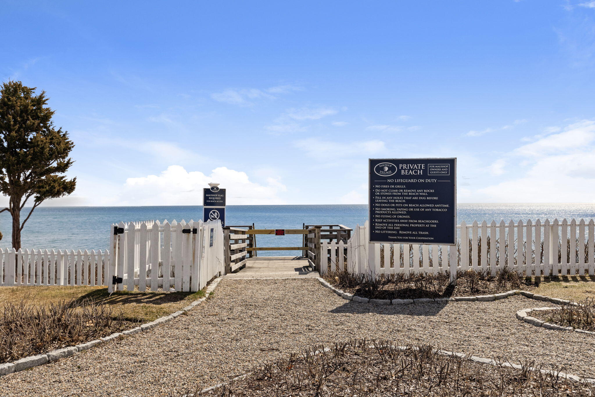 4 Hyannis Point Road Mashpee MA 02649