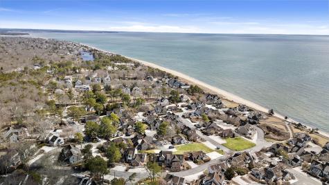 4 Hyannis Point Road Mashpee MA 02649