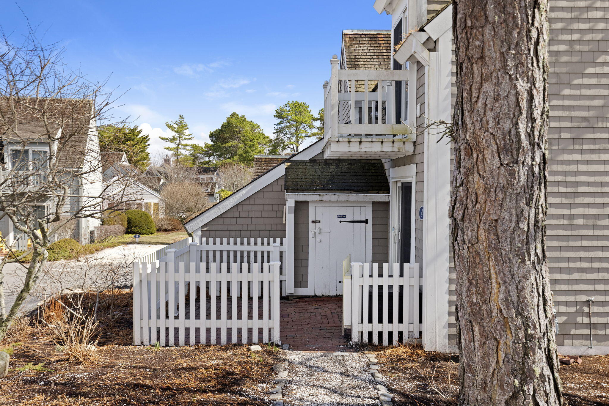 4 Hyannis Point Road Mashpee MA 02649