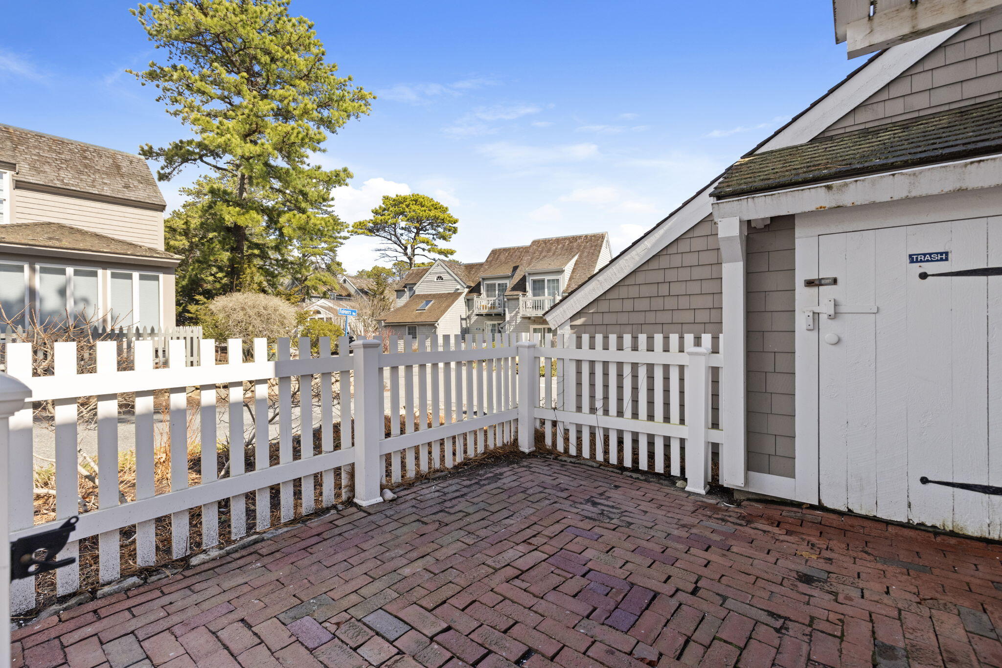 4 Hyannis Point Road Mashpee MA 02649