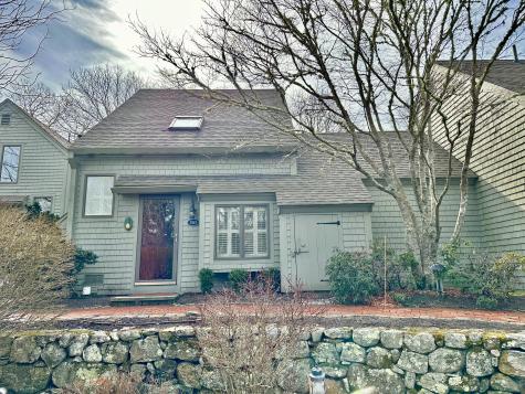 22 Mid-iron Way Mashpee MA 02649