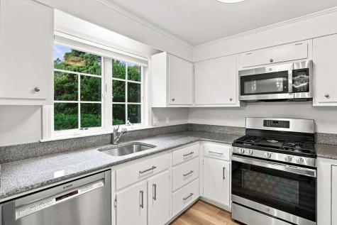 39 Tower Hill Road Osterville MA 02655