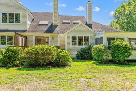 7 Par Three Court Mashpee MA 02649