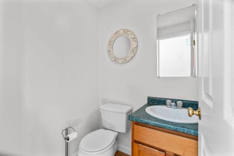 7 Par Three Court Mashpee MA 02649