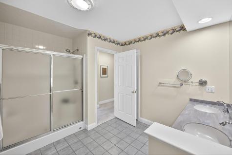 30 Windsor Point Mashpee MA 02649