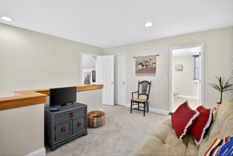 30 Windsor Point Mashpee MA 02649