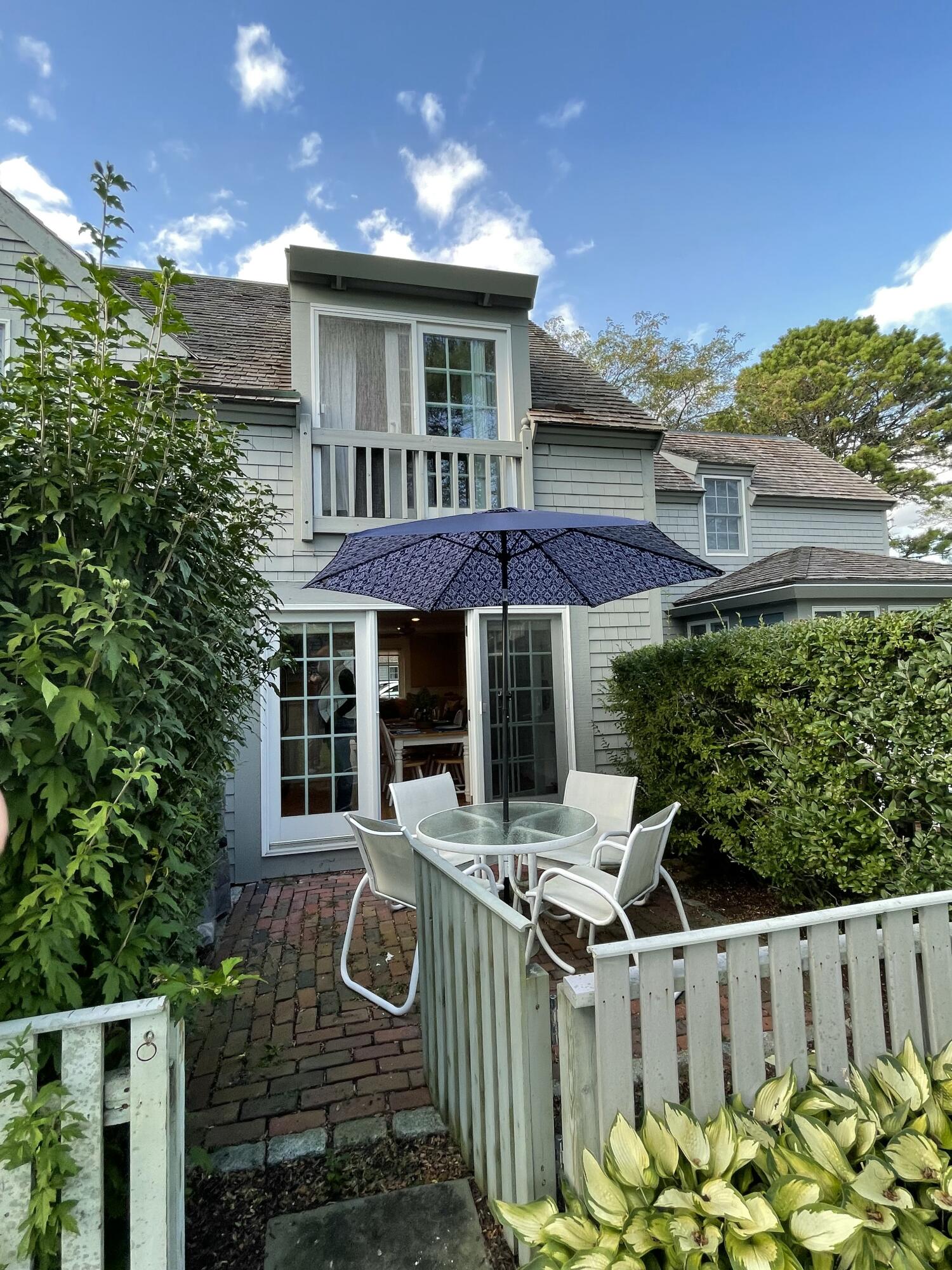 4 Colemans Way Mashpee MA 02649