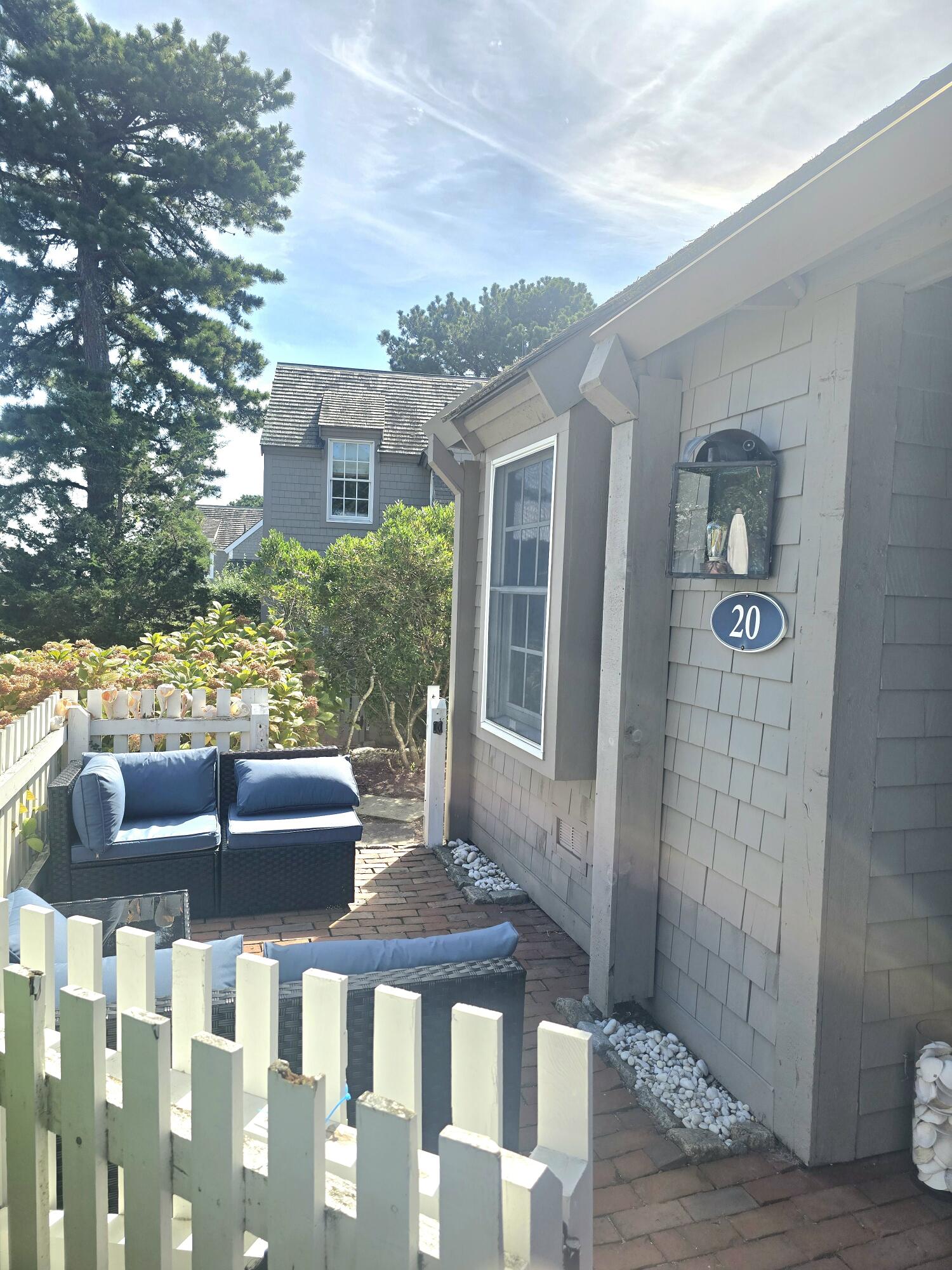 20 Hyannis Point Road Mashpee MA 02649