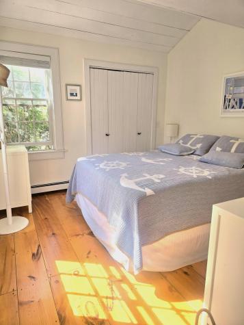 20 Hyannis Point Road Mashpee MA 02649