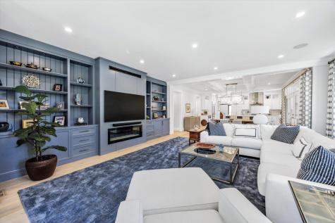 22 A Clayton Circle Mashpee MA 02649