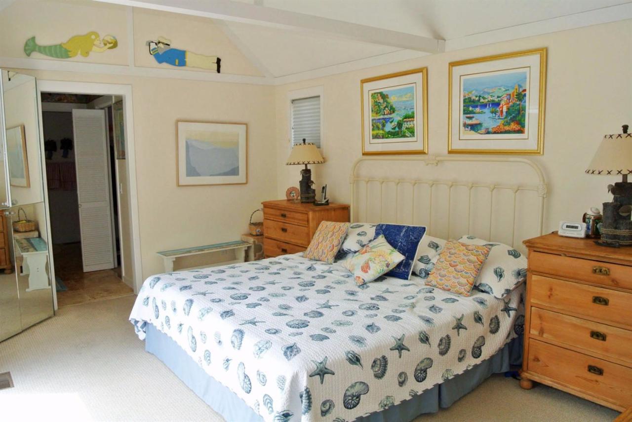 3 Sea View Lane Mashpee MA 02649
