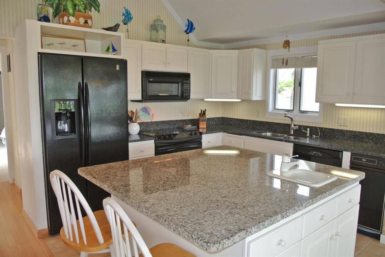 3 Sea View Lane Mashpee MA 02649