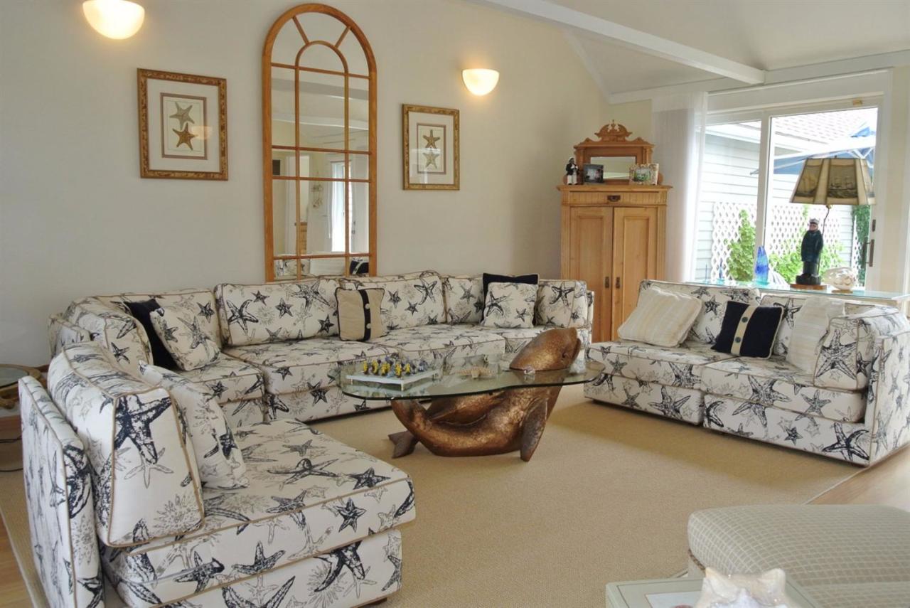 3 Sea View Lane Mashpee MA 02649