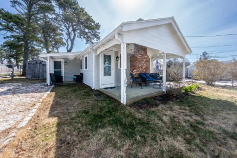 242 Old Wharf Road Dennis MA 02639