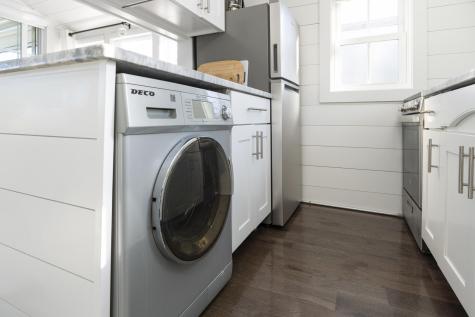 21 Dewey Avenue Provincetown MA 02657