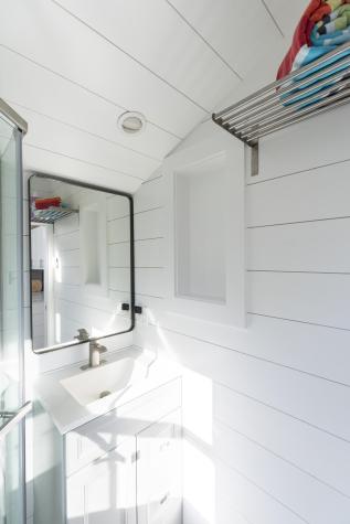 21 Dewey Avenue Provincetown MA 02657