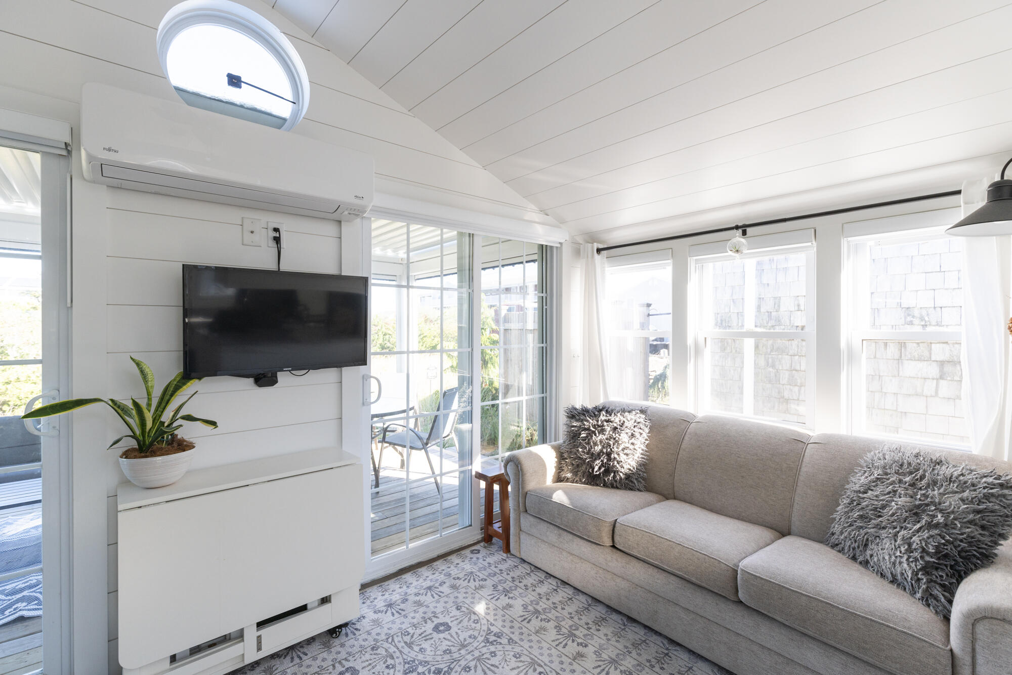 21 Dewey Avenue Provincetown MA 02657