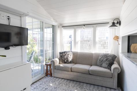 21 Dewey Avenue Provincetown MA 02657