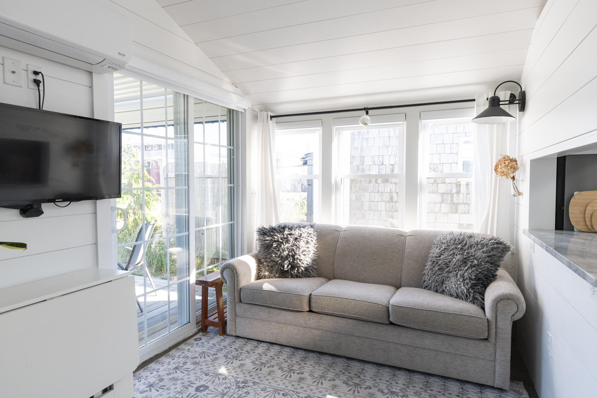 21 Dewey Avenue Provincetown MA 02657