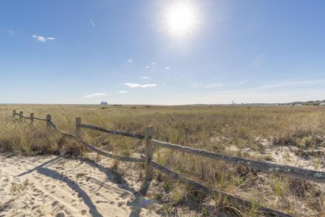 21 Dewey Avenue Provincetown MA 02657