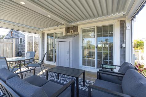 21 Dewey Avenue Provincetown MA 02657