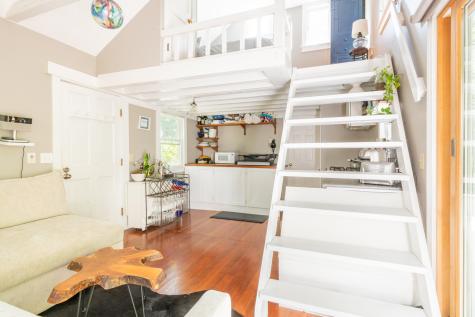 262A Bradford Street Provincetown MA 02657
