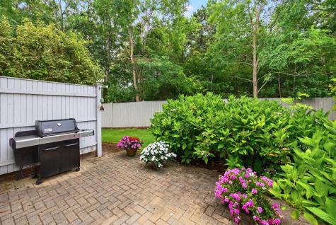 25 Mill Farm Way Falmouth MA 02536