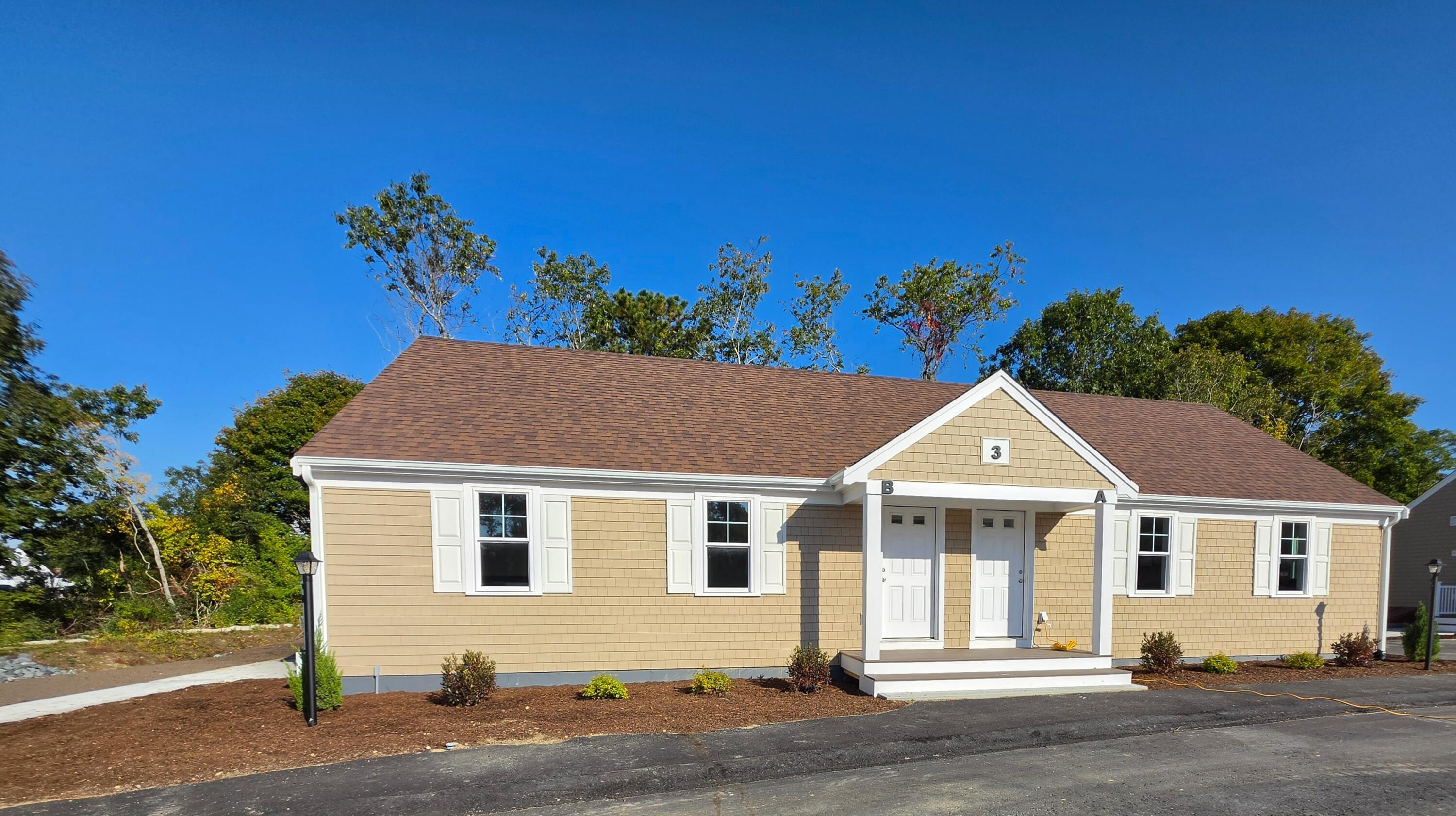 87 Acapesket Road East Falmouth MA 02536