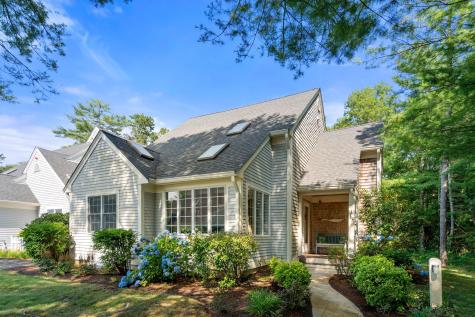 80 Gold Leaf Lane Mashpee MA 02649