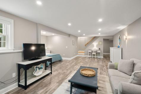 80 Gold Leaf Lane Mashpee MA 02649