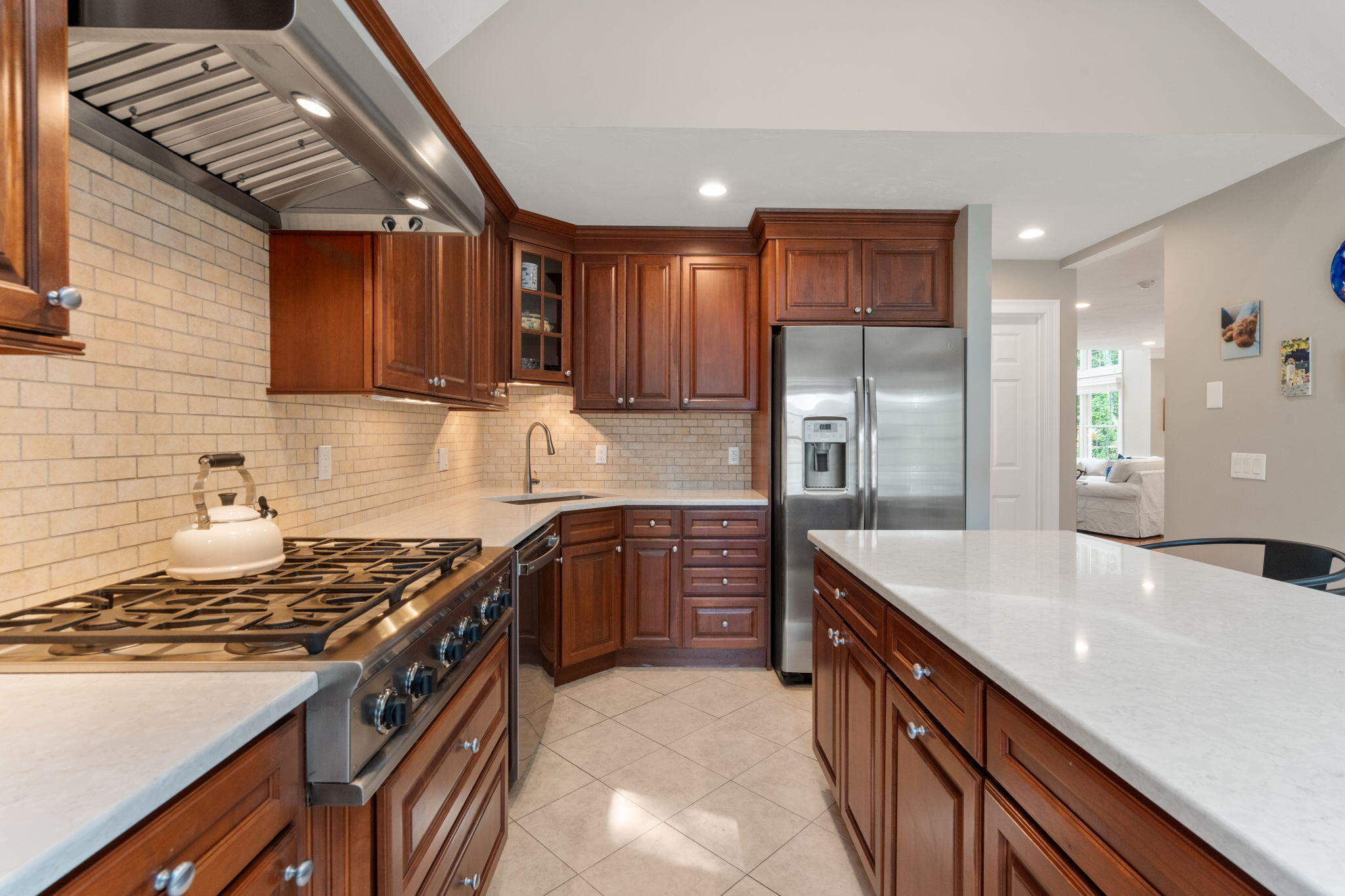 80 Gold Leaf Lane Mashpee MA 02649