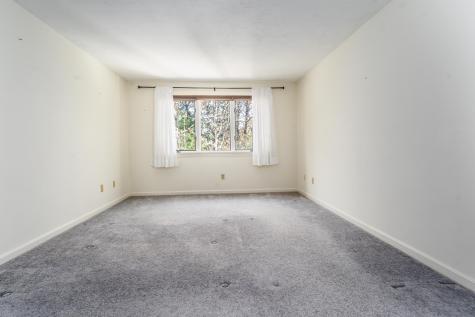 21 Rolling Green Lane Mashpee MA 02649