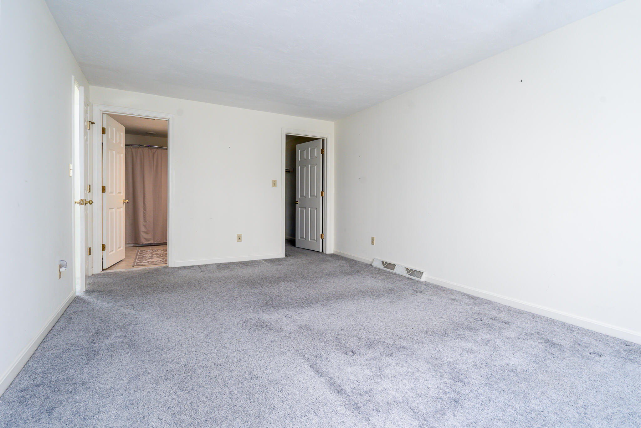21 Rolling Green Lane Mashpee MA 02649
