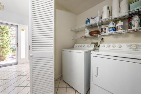 21 Rolling Green Lane Mashpee MA 02649