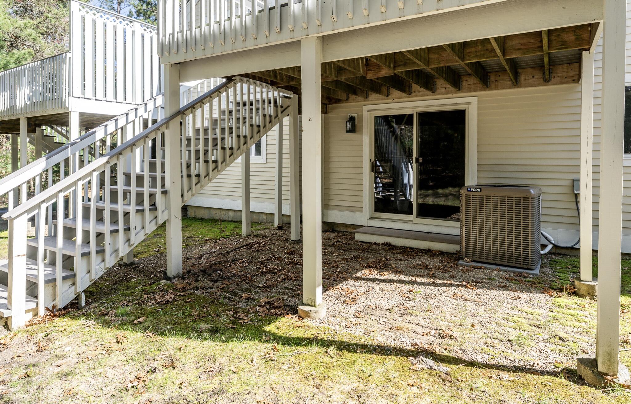 21 Rolling Green Lane Mashpee MA 02649