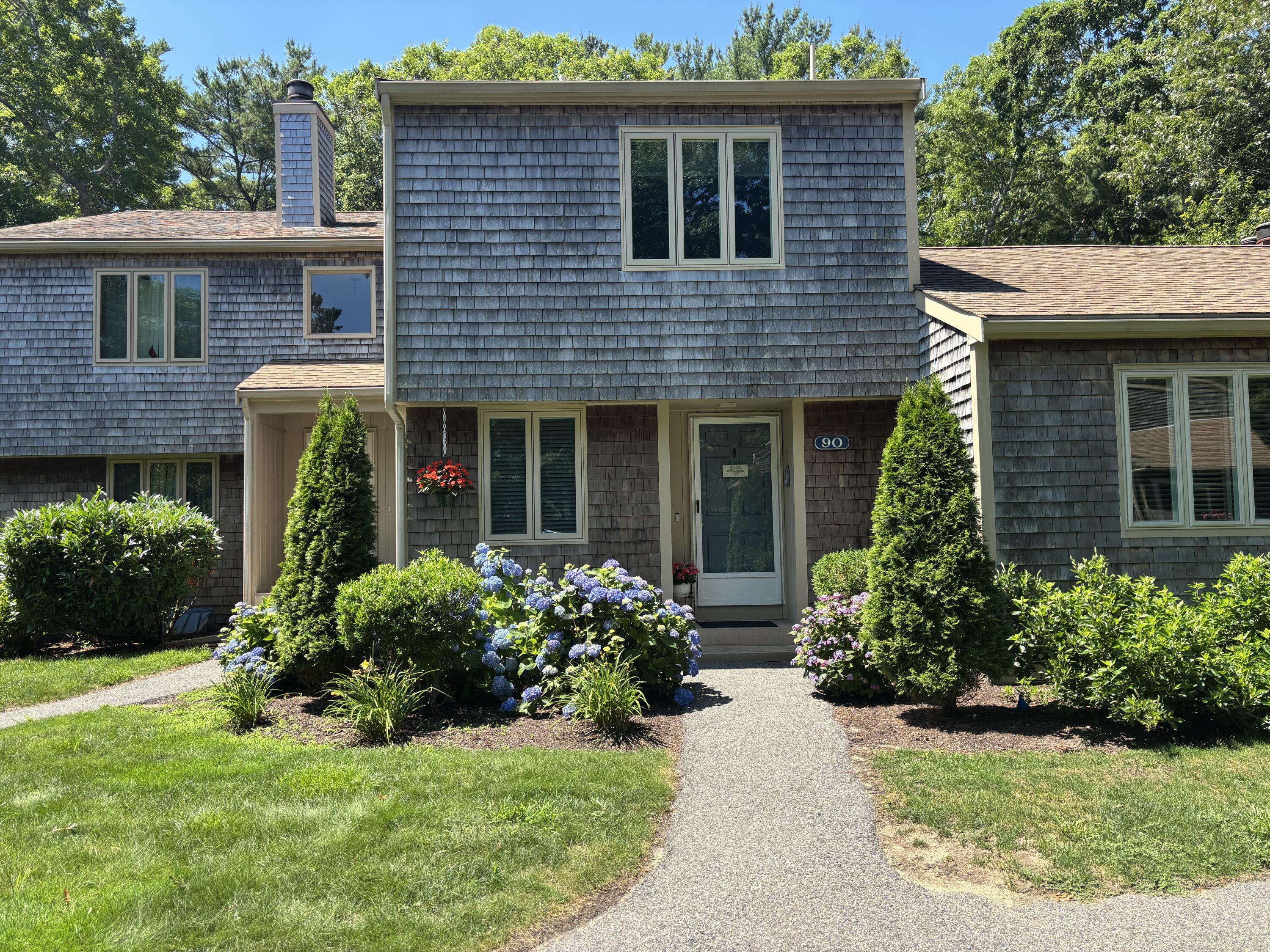 90 Forest Glade Falmouth MA 02536