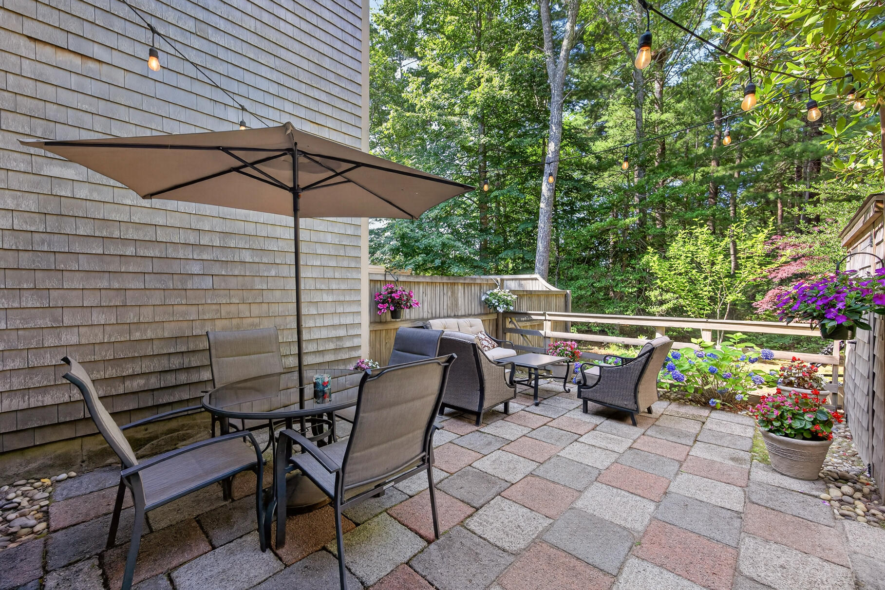 90 Forest Glade Teaticket MA 02536