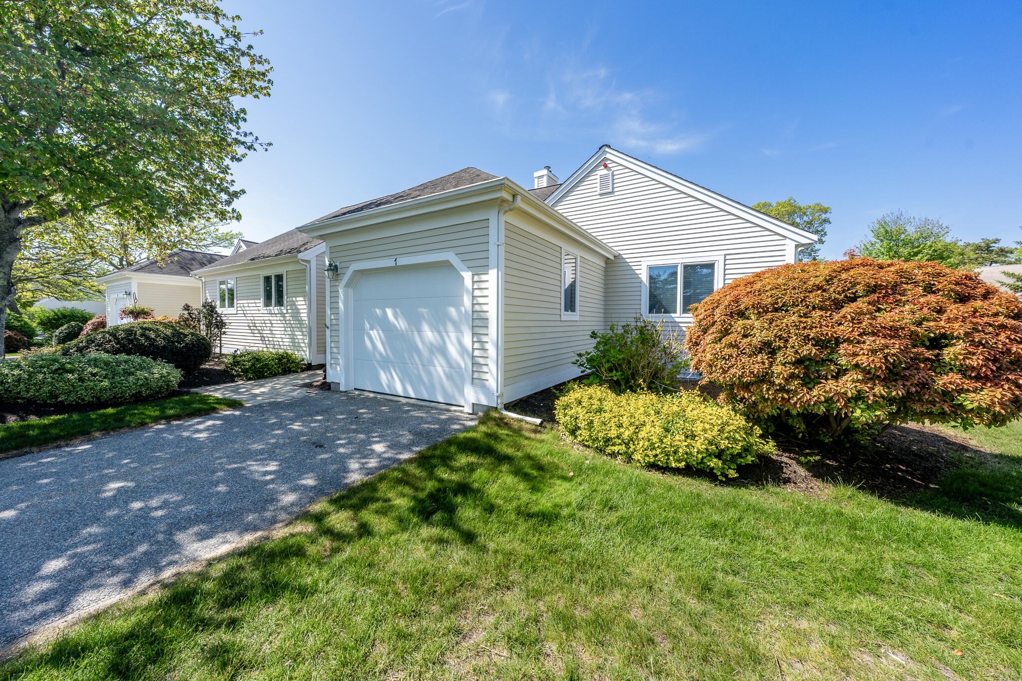 7 Masters Court Mashpee MA 02649