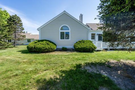 7 Masters Court Mashpee MA 02649
