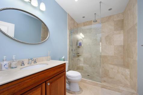 16 Quinns Way Mashpee MA 02649