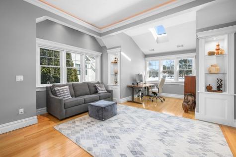 16 Quinns Way Mashpee MA 02649