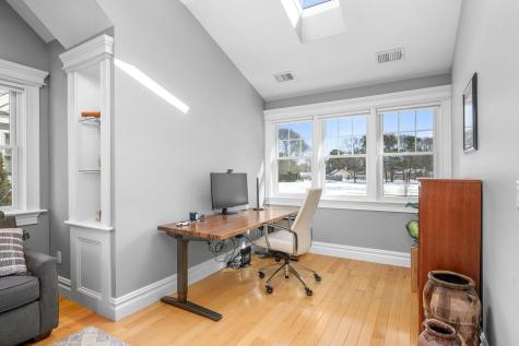 16 Quinns Way Mashpee MA 02649