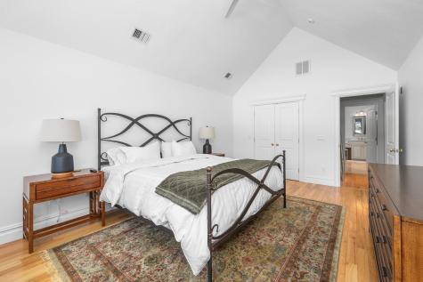 16 Quinns Way Mashpee MA 02649