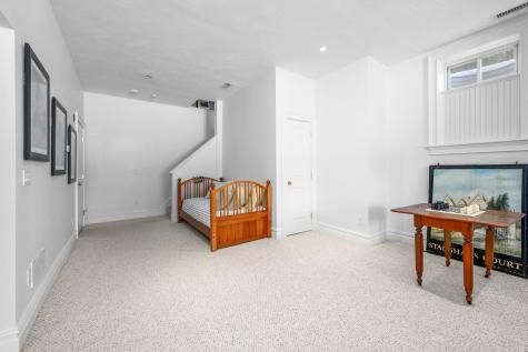 16 Quinns Way Mashpee MA 02649